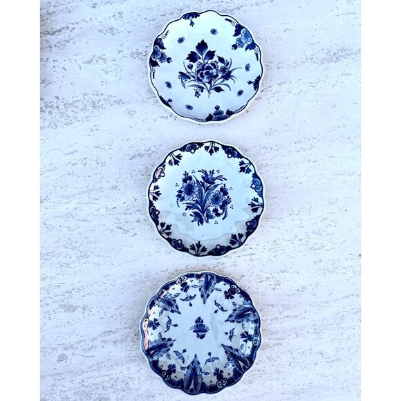 Delft Blue Floral Decorative Plates Set Of 3 Marked 1960s 1970s Ceramic READ - Picture 1 of 16